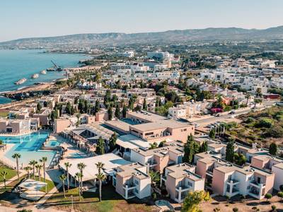 Akteon Holiday Village