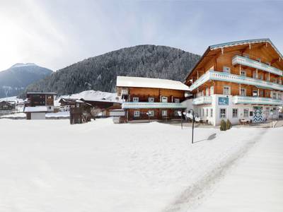 Scol Sporthotel Großglockner - Jenshof & Almhütte & Figol