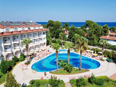 Larissa Sultans Beach