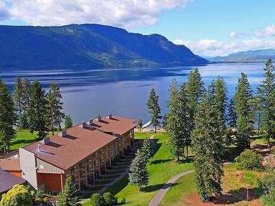 The Quaaout Lodge & Spa at Talking Rock Golf Resort