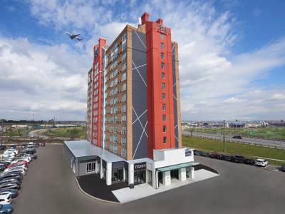 Quality Inn & Suites Toronto Airport East