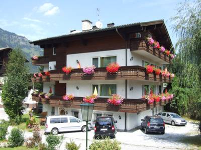 Alpina Appartementhaus