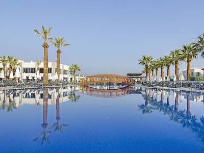 Palm Wings Beach Resort & Spa Kusadasi