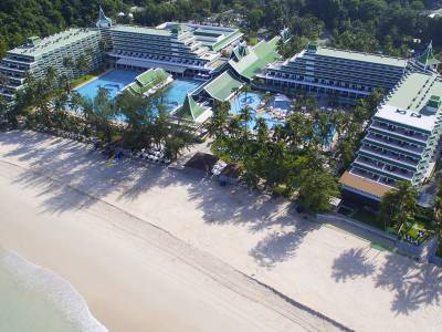 Le Meridien Phuket Beach Resort
