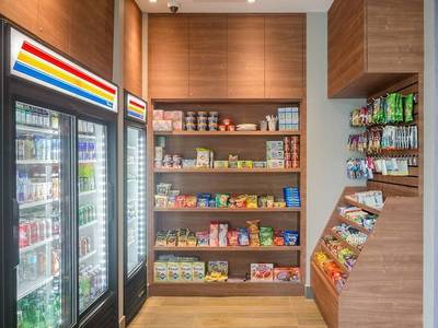 Holiday Inn Express & Suites Miami Arpt And Intermodal Area