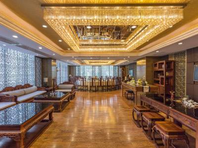 La Perle International Hotel