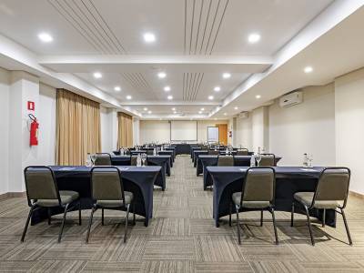 Slaviero Slim Av. das Torres