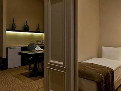 Isfanbul Holiday Home & Suites