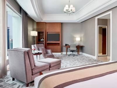 Crowne Plaza Doha West Bay