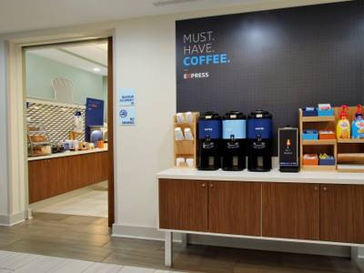 Holiday Inn Express & Suites Oklahoma City Downtown - Bricktown