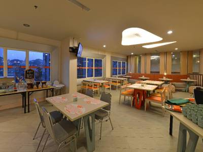 HARRIS Hotel & Convention Ciumbuleuit Bandung