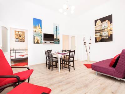 Like Home Opera Apartments