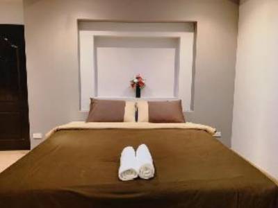 Inspire House Hotel Chiang Mai by ZEN Rooms