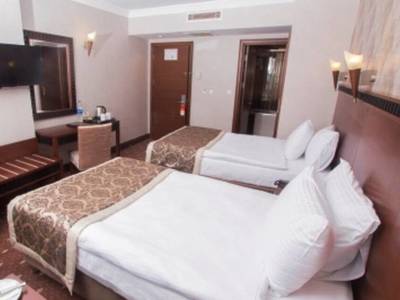 Nova Plaza Crystal Hotel