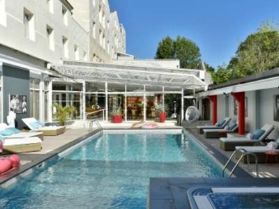 Arles Plaza Hotel