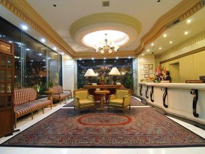 Tiara Oriental Hotel by RedDoorz