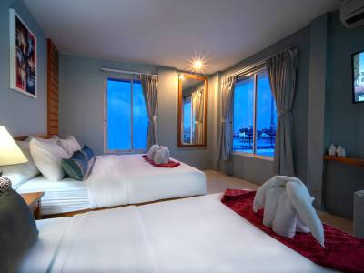 Villa Cha Cha Phra Athit