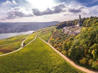 Breuer's Rüdesheimer Schloss