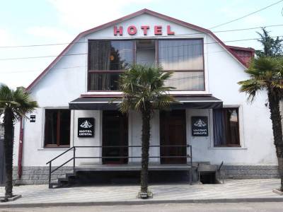 Crystal Palace Hotel