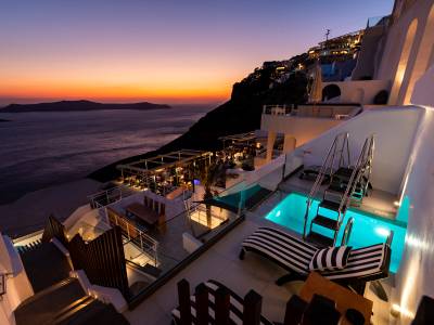 Daydream Luxury Suites