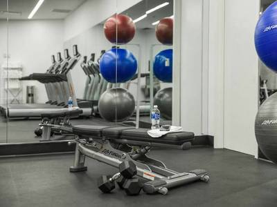 Courtyard Long Island City/New York Manhattan View