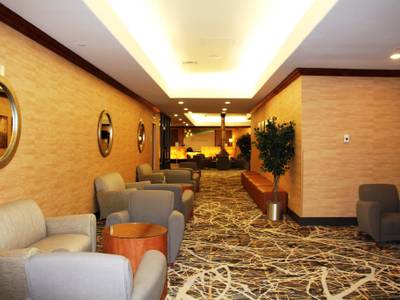 Holiday Inn Lakewood