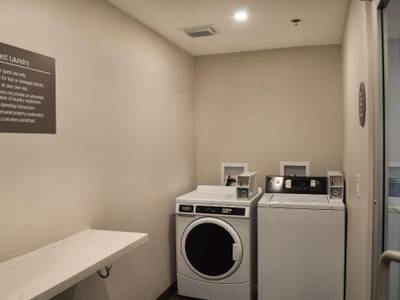 Days Inn by Wyndham Fort Lauderdale Hollywood/Airport South