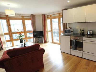 PREMIER SUITES PLUS Bristol Cabot Circus