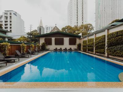 Tropicana Suites Residence Hotel