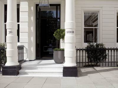 Signature Townhouse Hyde Park