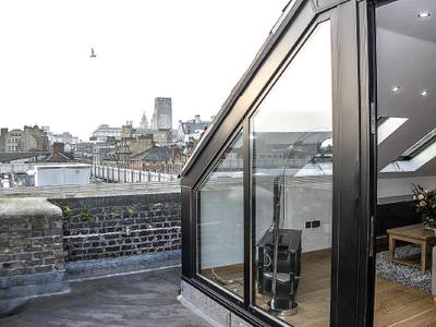 Base Serviced Apartments - Sir Thomas Street