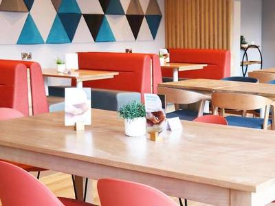 Holiday Inn Express Racecourse