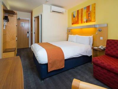 Holiday Inn Express Bedford