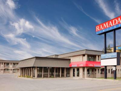 Ramada Limited Calgary Northwest