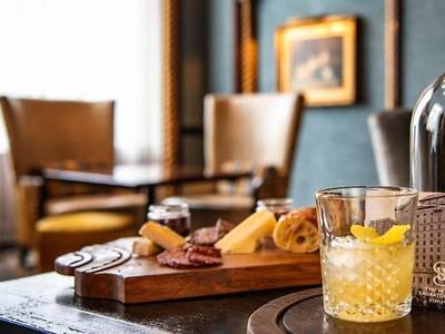 The Hotel Saskatchewan