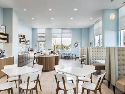 Element Calgary Airport