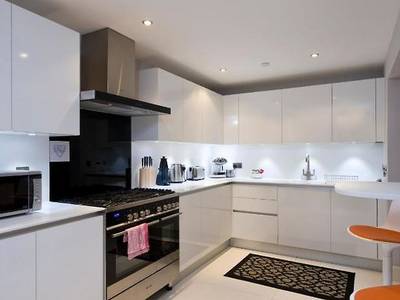 Destiny Scotland - Q-Residence