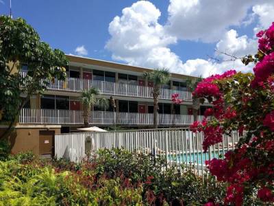 Red Carpet Inn Fort Lauderdale