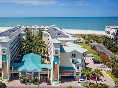 Sunset Vistas Beachfront Suites