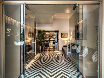 Hotel 87 Eighty-Seven