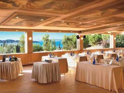 Vouliagmeni Suites