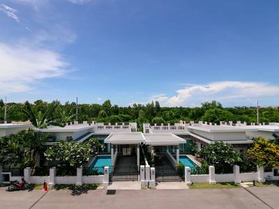 Sivana Gardens Pool Villas