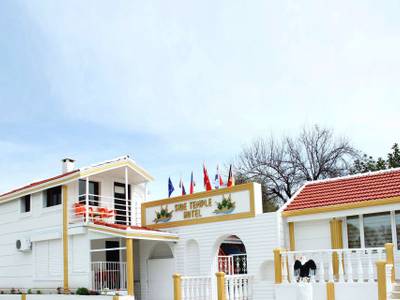 Side Temple Hotel