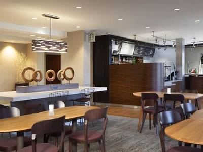 Courtyard Oakland Airport