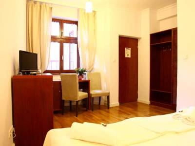 City Center Rooms and Apartments