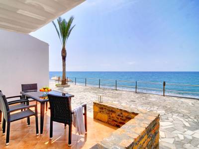 Myrtos Mare Suites
