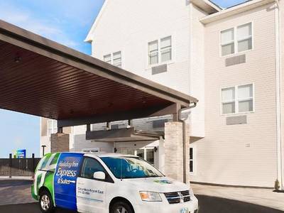 Holiday Inn Express & Suites Columbus Airport East