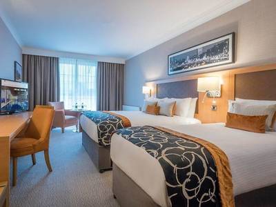 Clayton Hotel Cardiff Lane