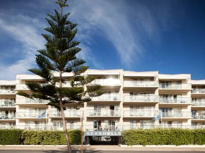 Seashells Scarborough Beach