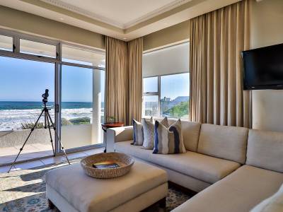 Hermanus Beach Front Lodge